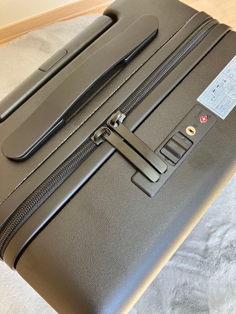 【未使用】無印良品　バーを自由に調節できる　フロントオープンキャリーケース