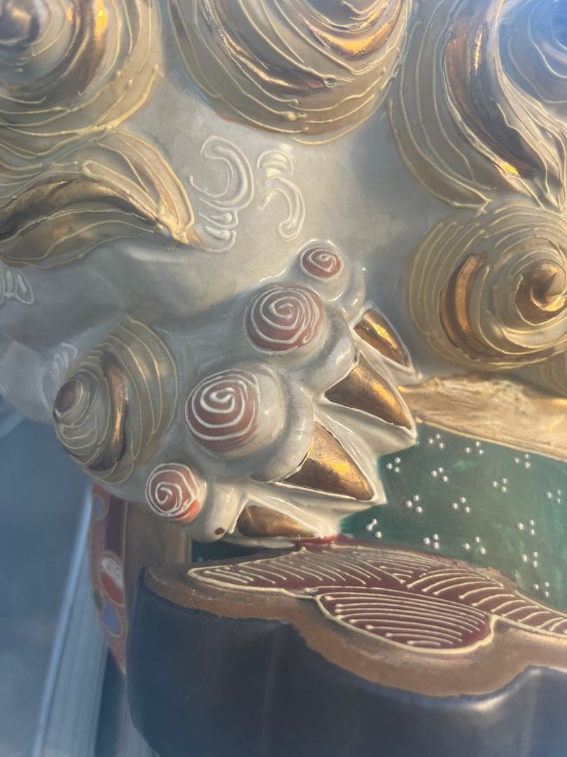 獅子の形状 陶器製装飾品