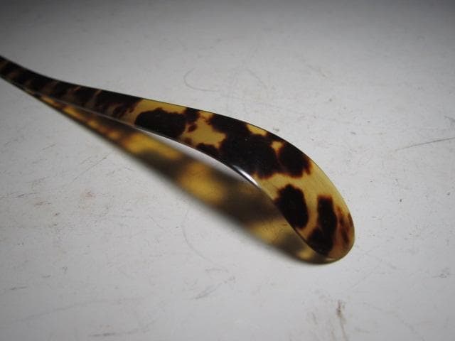 亀甲茶杓「緑毛」表千家 十三代 即中斎花押 二重箱 名品！k555