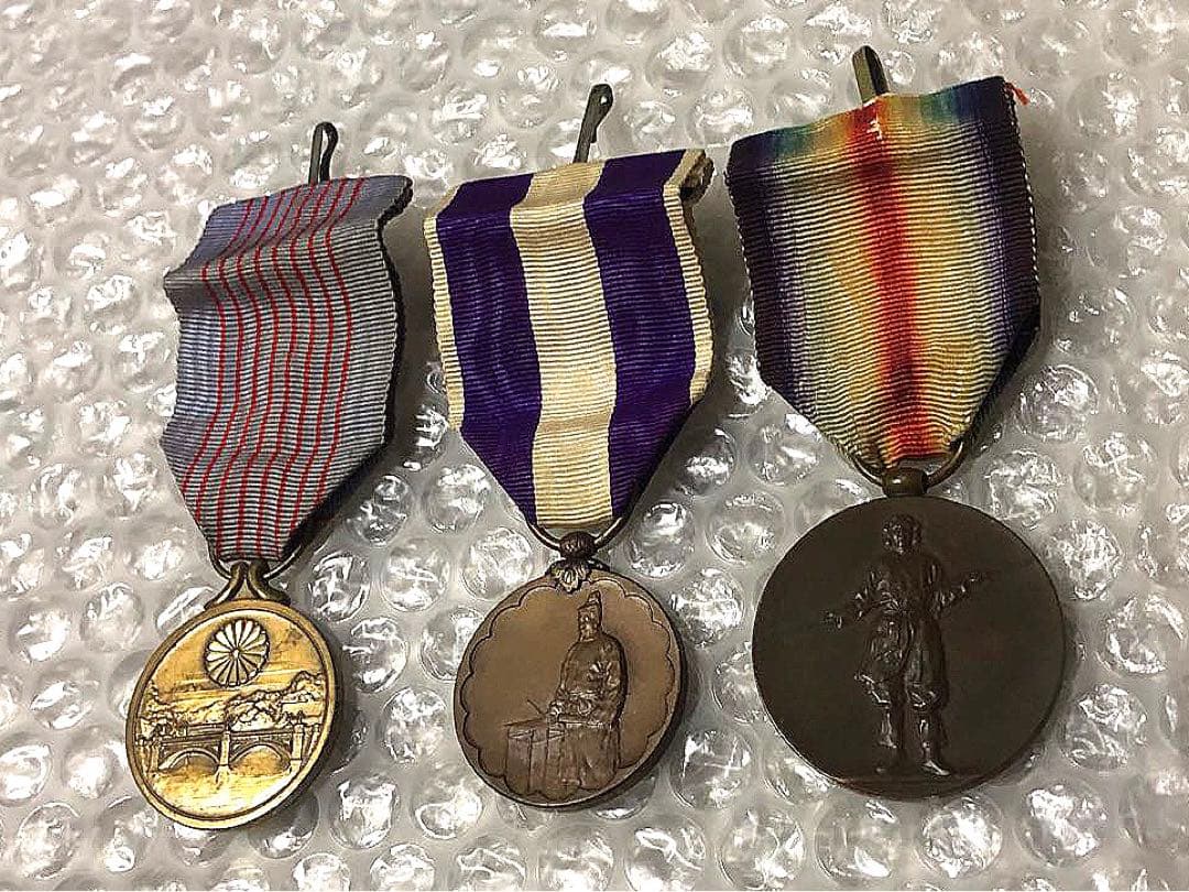 3種 戦捷記章 国勢調査記念章 紀元2600年祝典記念章 大日本帝国