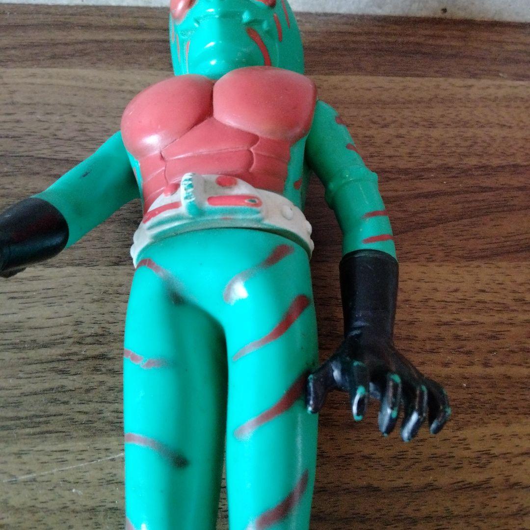 当時物仮面ライダーアマゾンソフビ無版権パチ約23センチ