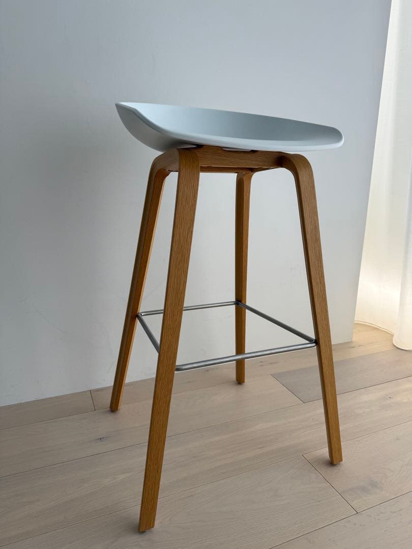 HAY ホワイト ハイスツール 木製脚