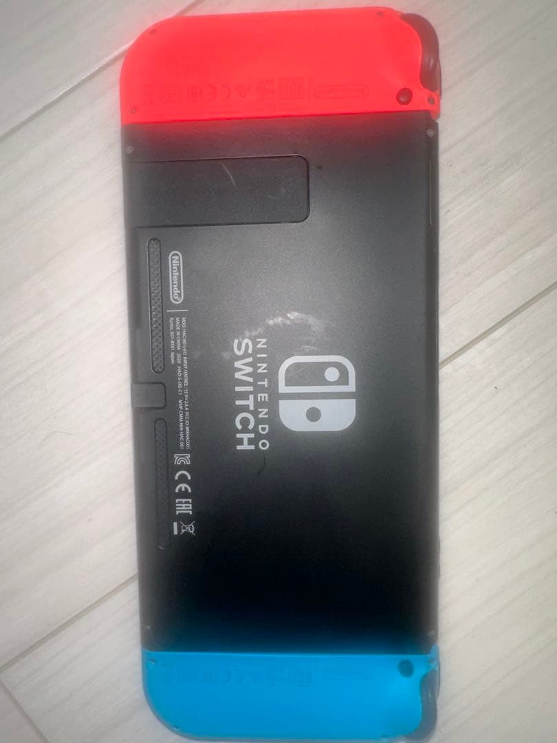 Nintendo Switch 本体と周辺機器