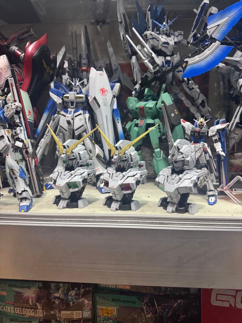 ユニコーンガンダム　メカニカルバスト　塗装完成品　デストロイ　覚醒　セット