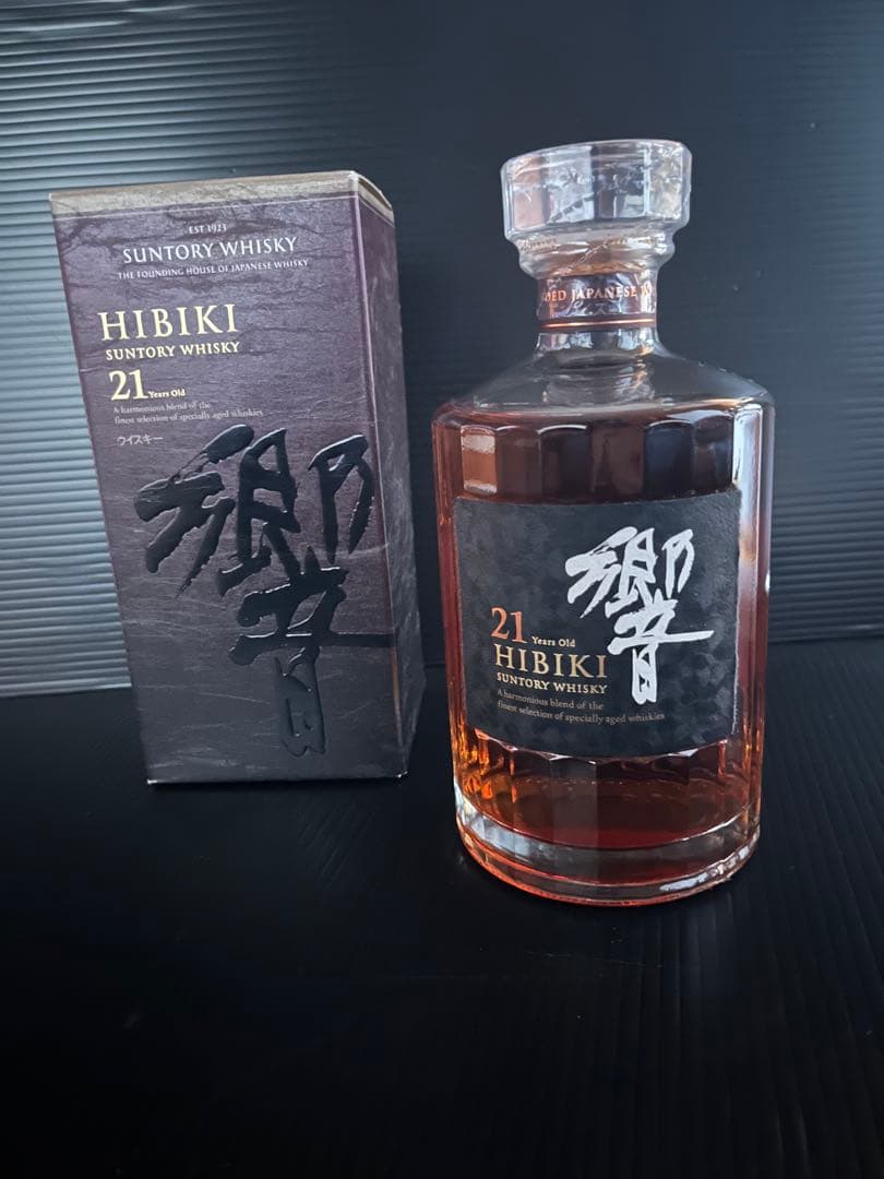 サントリー ウイスキー 響21年 43度 箱付 700ml