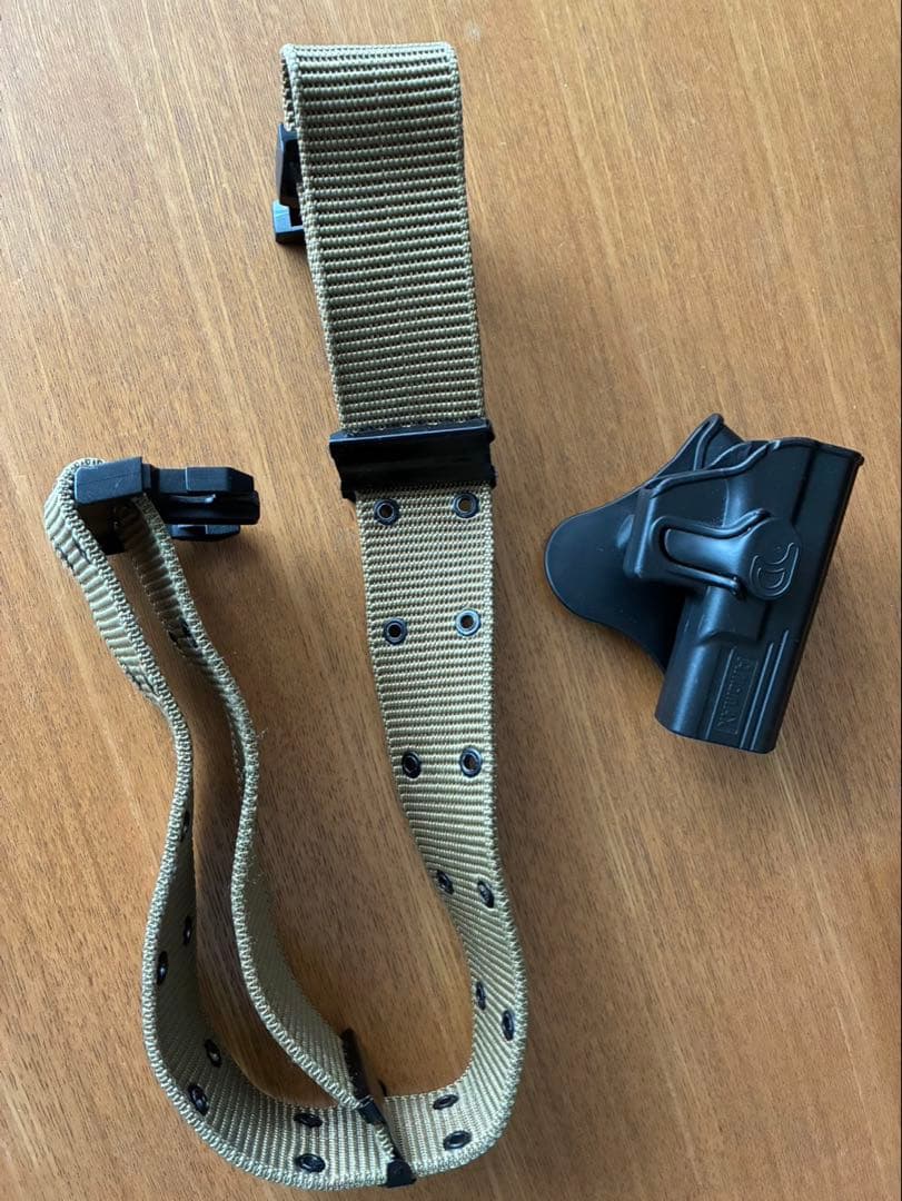 あむ　GLOCK 17 Gen4 ガスガン