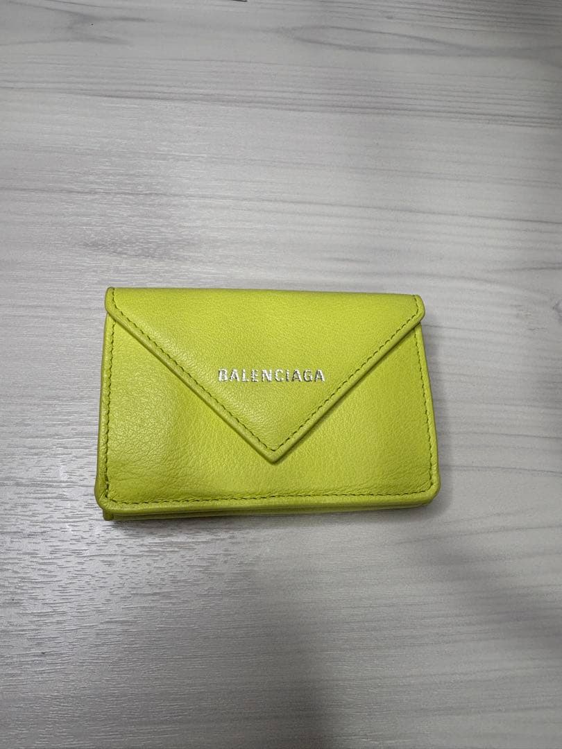 BALENCIAGA 三つ折り財布 ネオンイエロー ミニウォレット　美品
