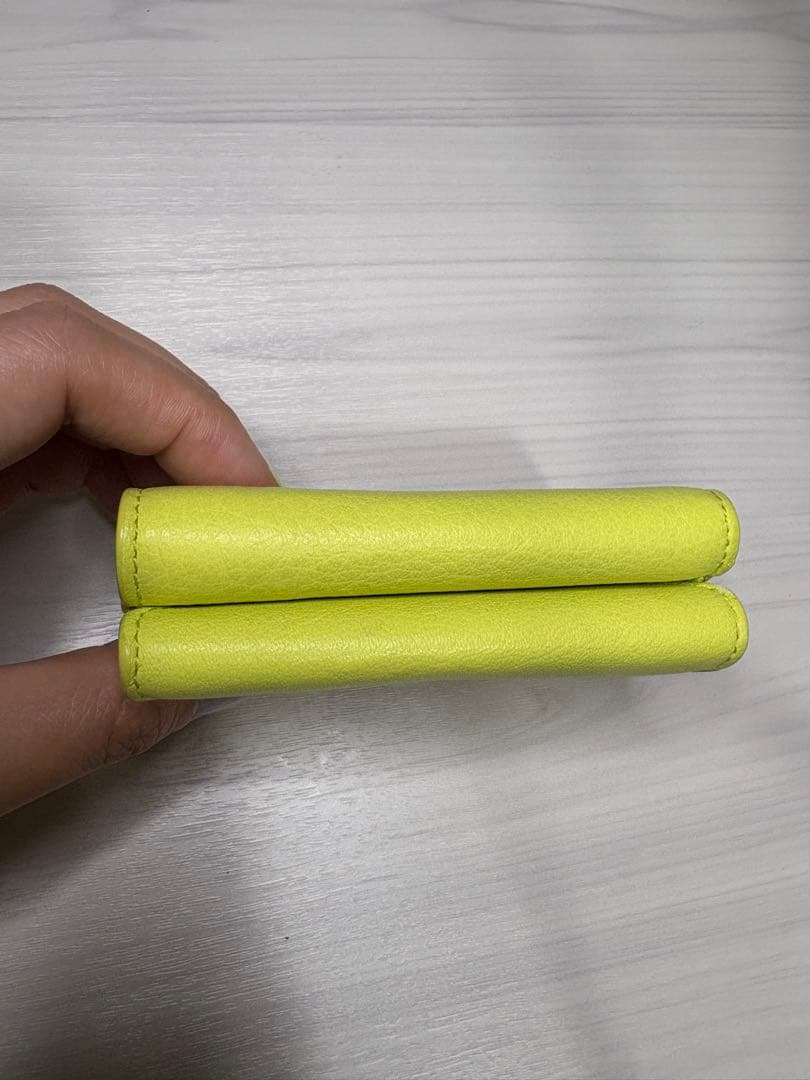 BALENCIAGA 三つ折り財布 ネオンイエロー ミニウォレット　美品