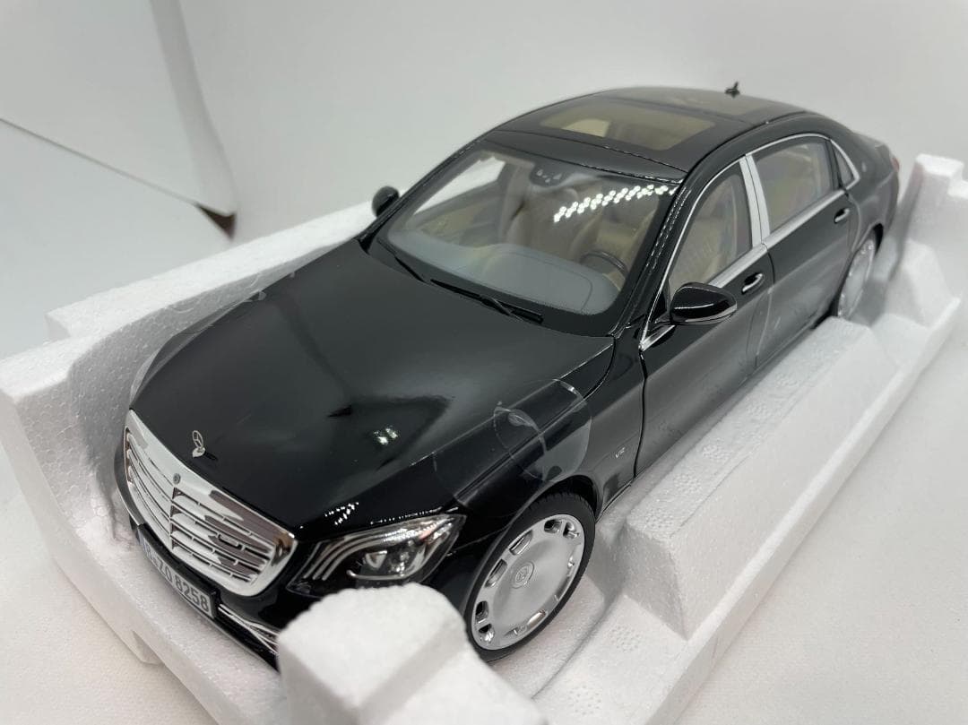 304-011 ノレブ 1/18 メルセデスベンツ S 650 2019