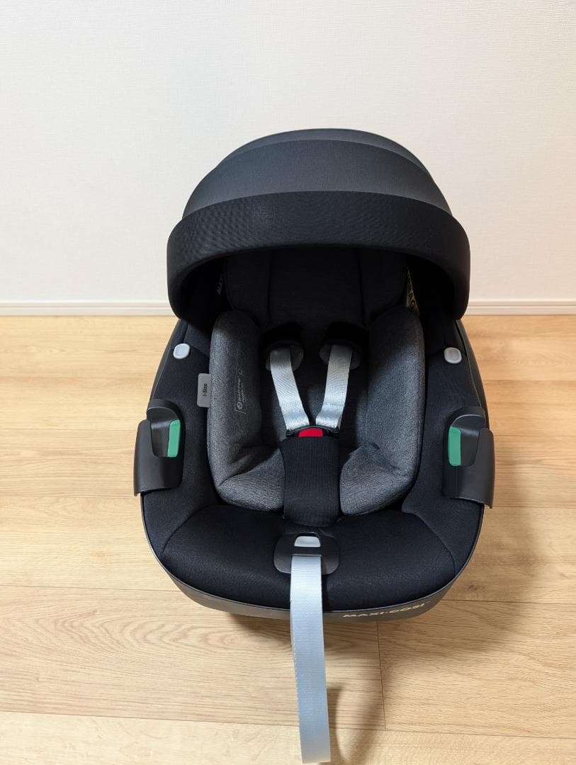 t*︎様 マキシコシ ペブル360 エッセンシャル ブラック チャイルドシート