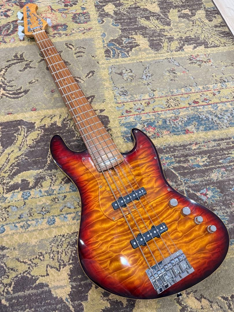 BACCHUS MASTER BUILDERS 5弦ベース