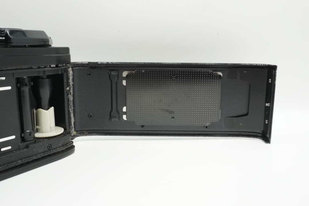 Minolta X-700 + MD 50mm + ズームレンズ + ストラップ