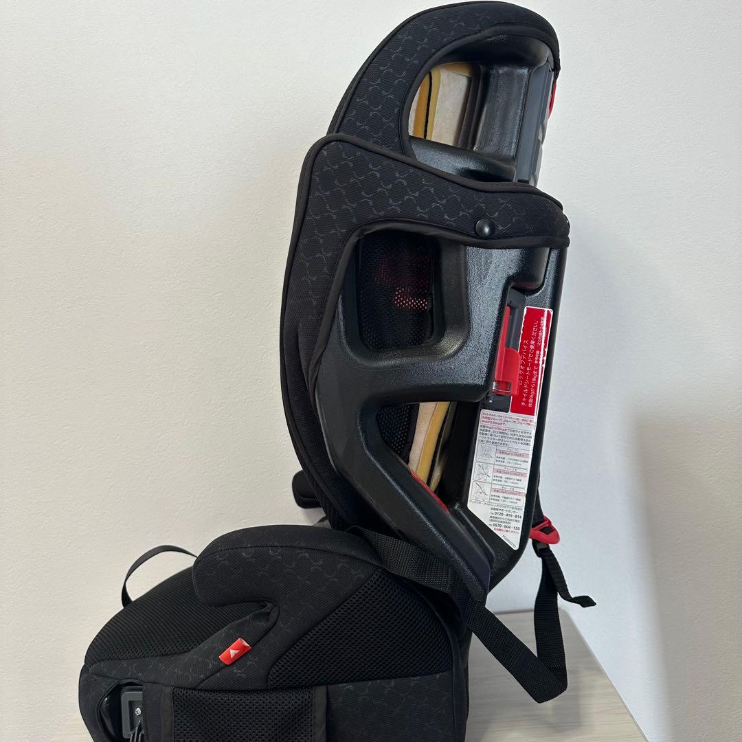 【美品】Aprica AirGroove Plus ブラック ジュニアシート