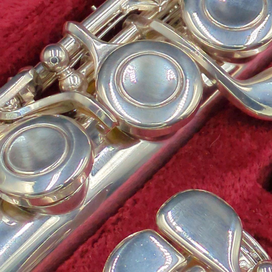 フルート　調整済　美品　ヤマハ　YFL211S（Eメカ、銀メッキ仕様）