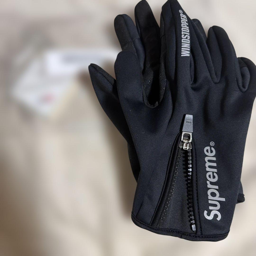 シュプリーム　グローブ　Mサイズ