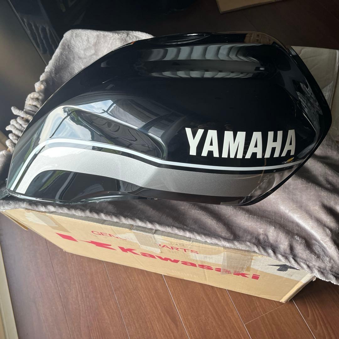 XJR1300 RP17J 燃料タンク フューエルタンク