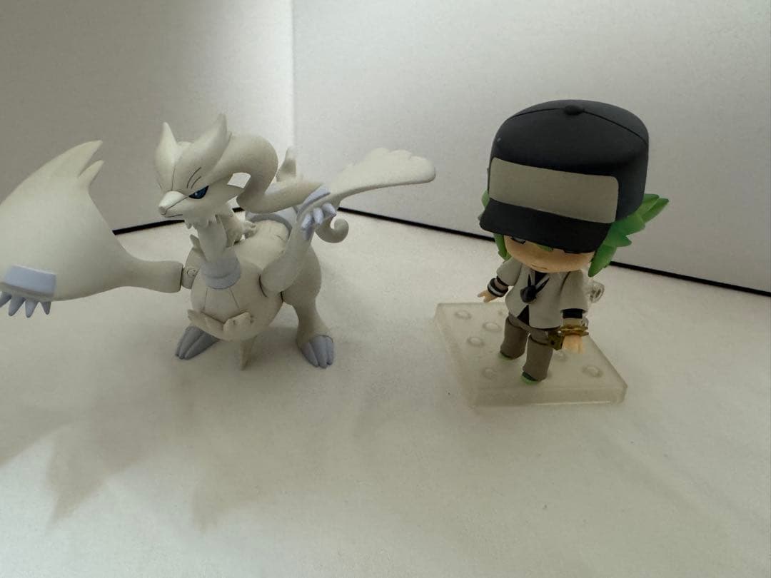 N エヌ　レシラム　ねんどろいど フィギュア　ポケモン　ポケットモンスター