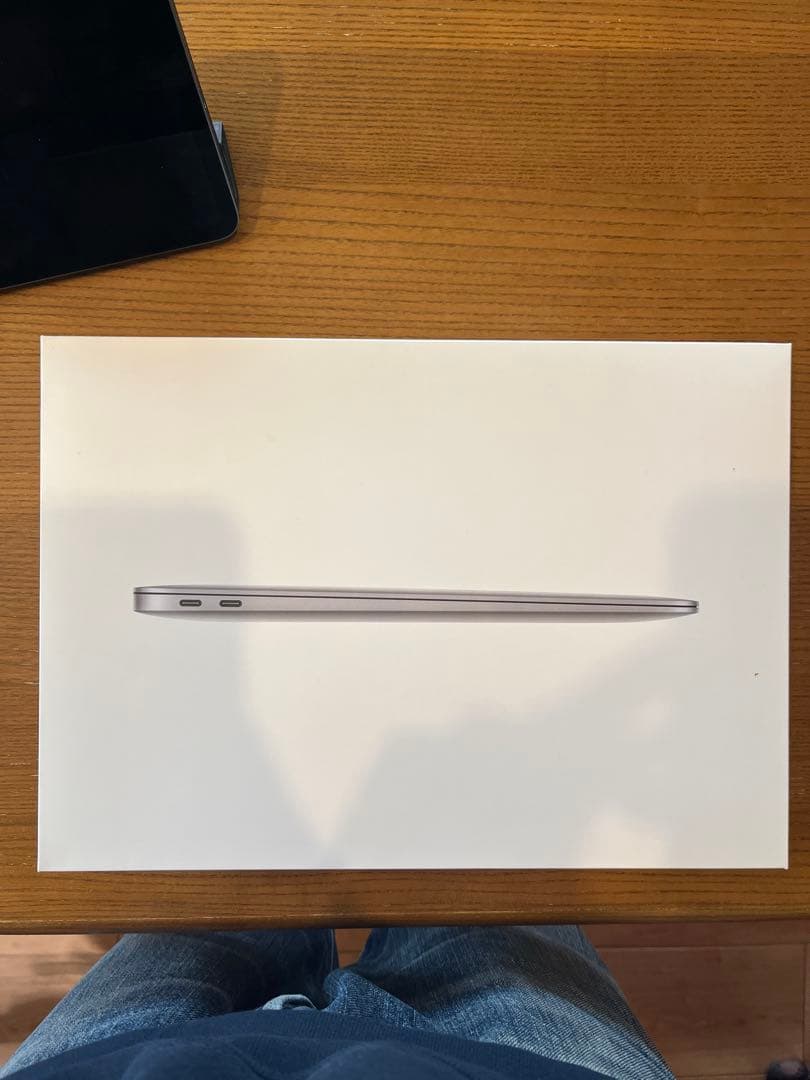 箱付きMacBookAir2020/トラックパッド一部不良　USキー