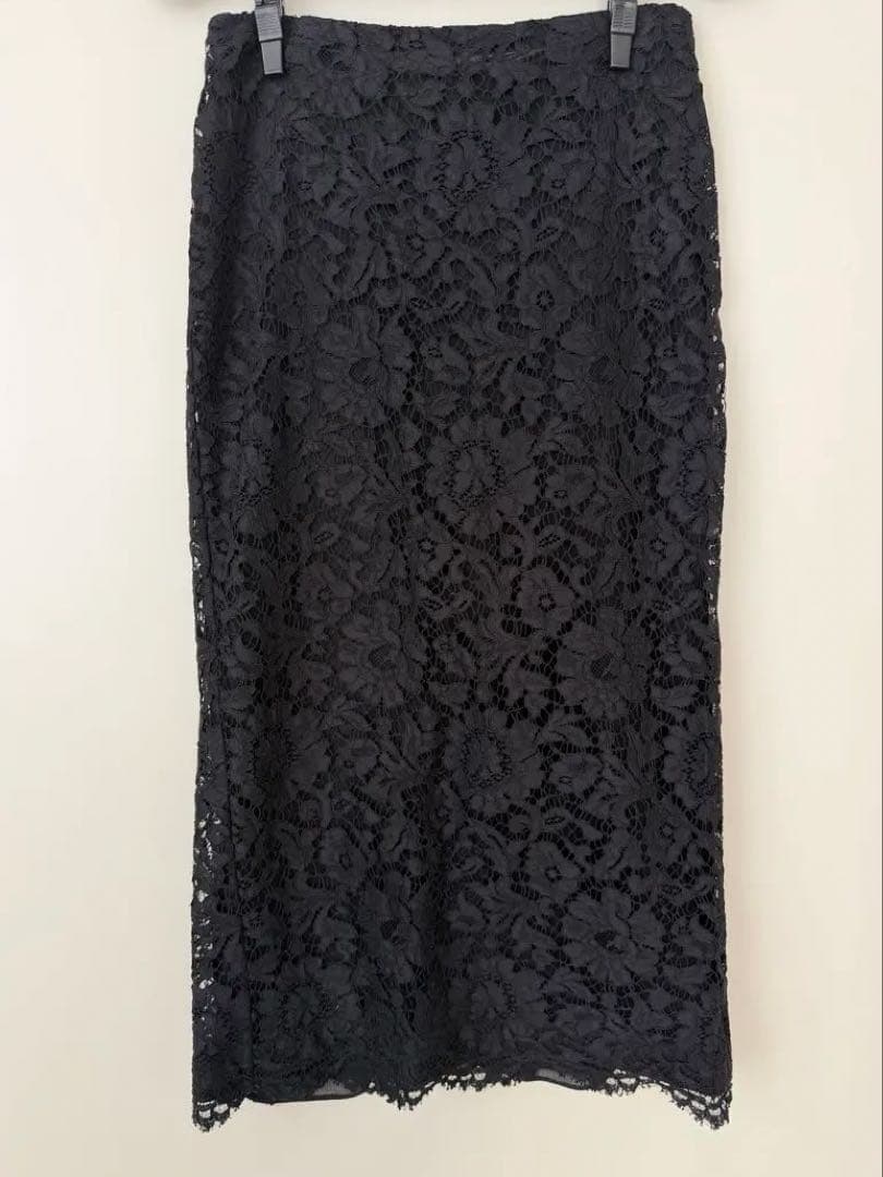 VALENTINO ブラックレース タイトスカート　38