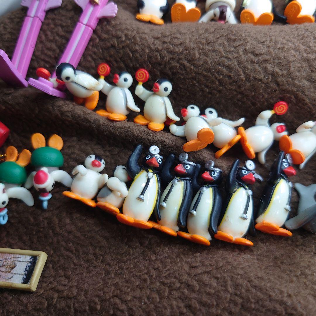 ピングーエッグ★イグルーディスプレイ棚&フィギュア80体以上まとめ売り★送料無料