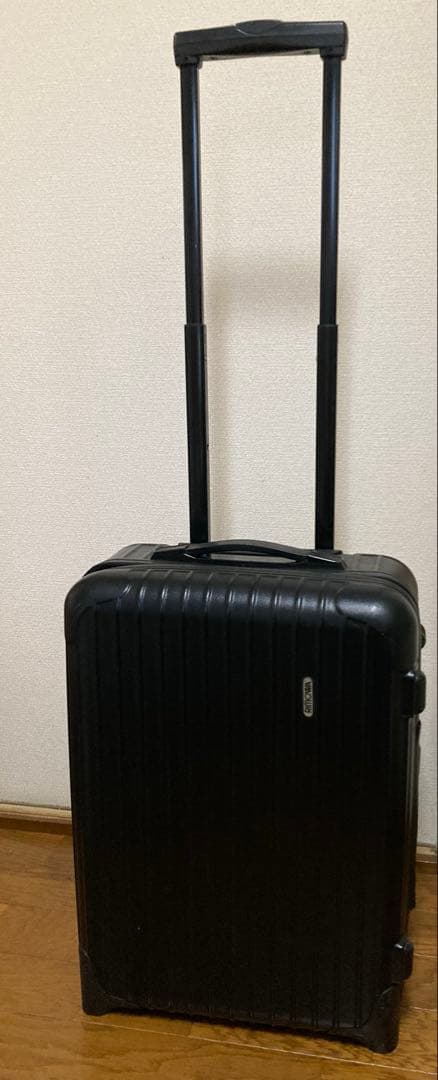 いっさ様用　リモア二輪キャリーケース　ブラック　used