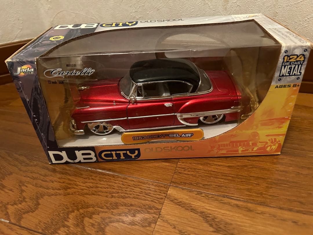 ミニカー 1953 CHEVY BEL AIR 1/24