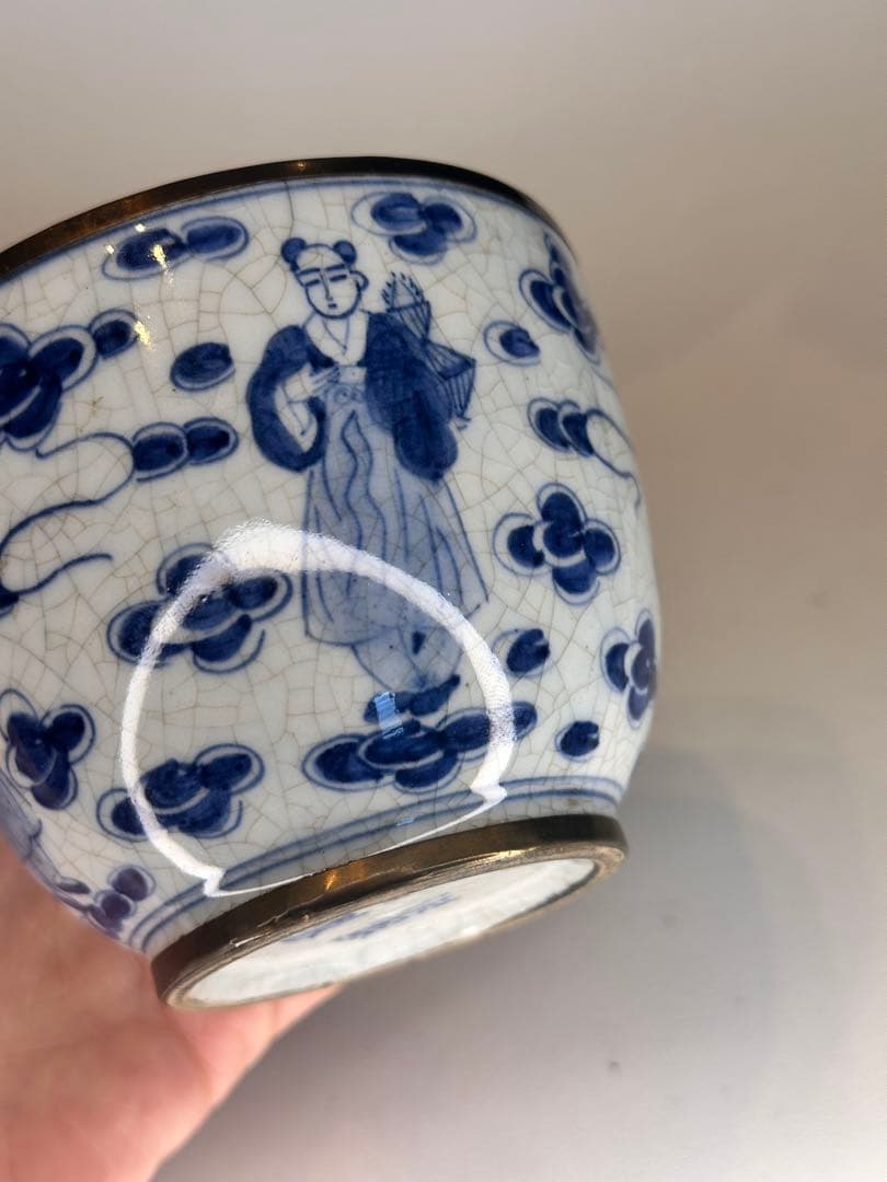 洪憲年製　染付　人物図　蓋付小壺　開片　包銀口　底款有り　青花　古陶磁