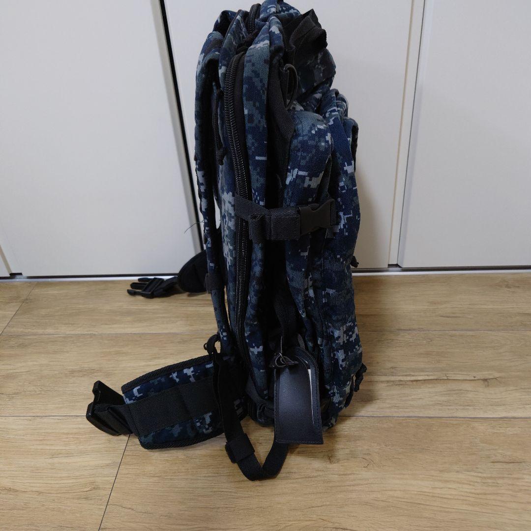 多ポケット大型青迷彩リュック