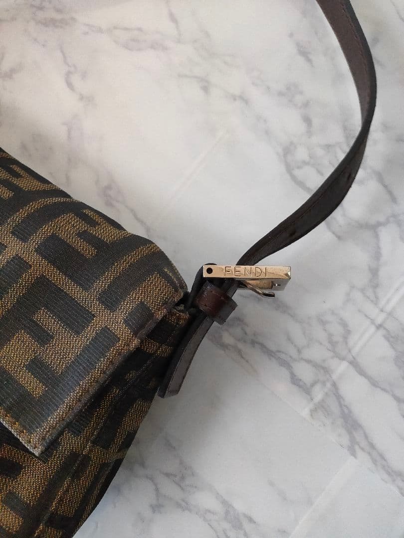 FENDI　バケット ショルダーバッグ