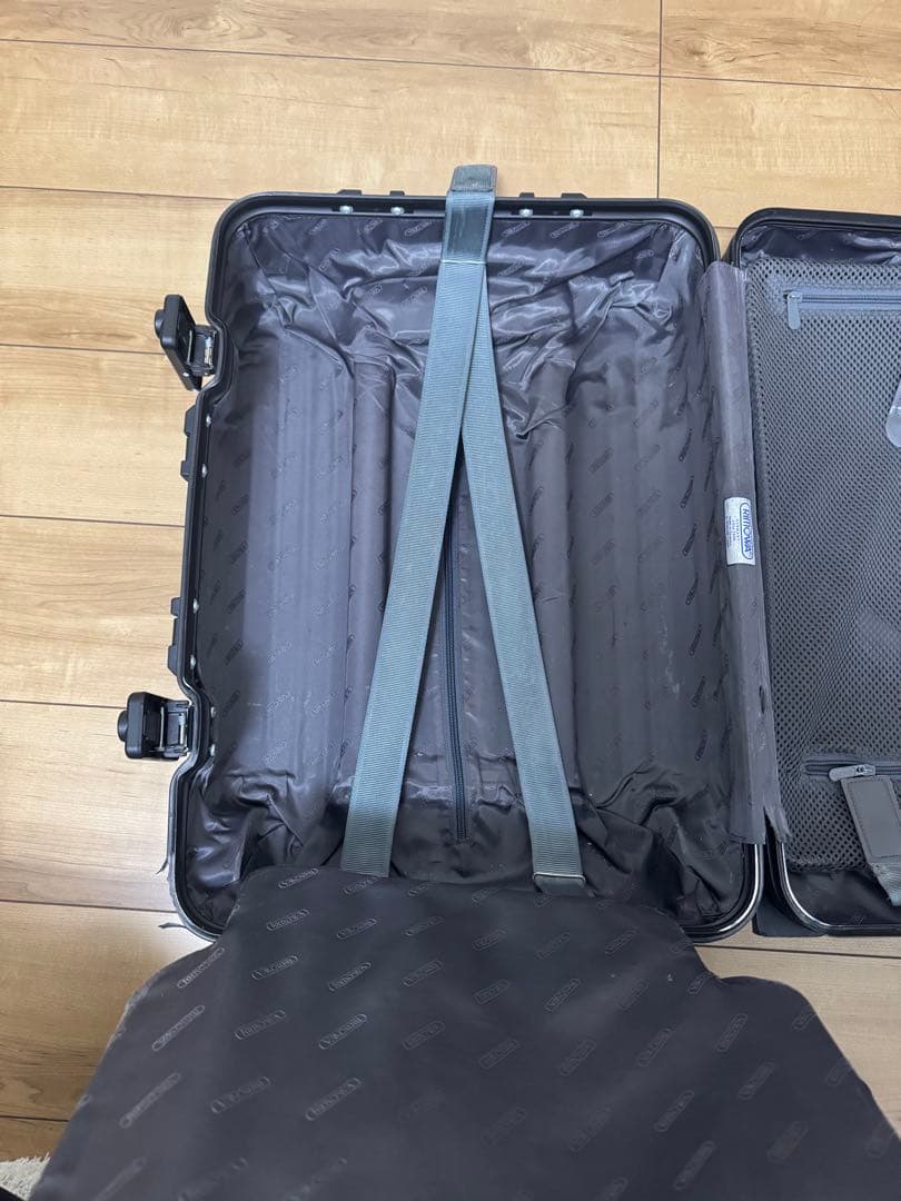 RIMOWA TOPAS 32L 2輪