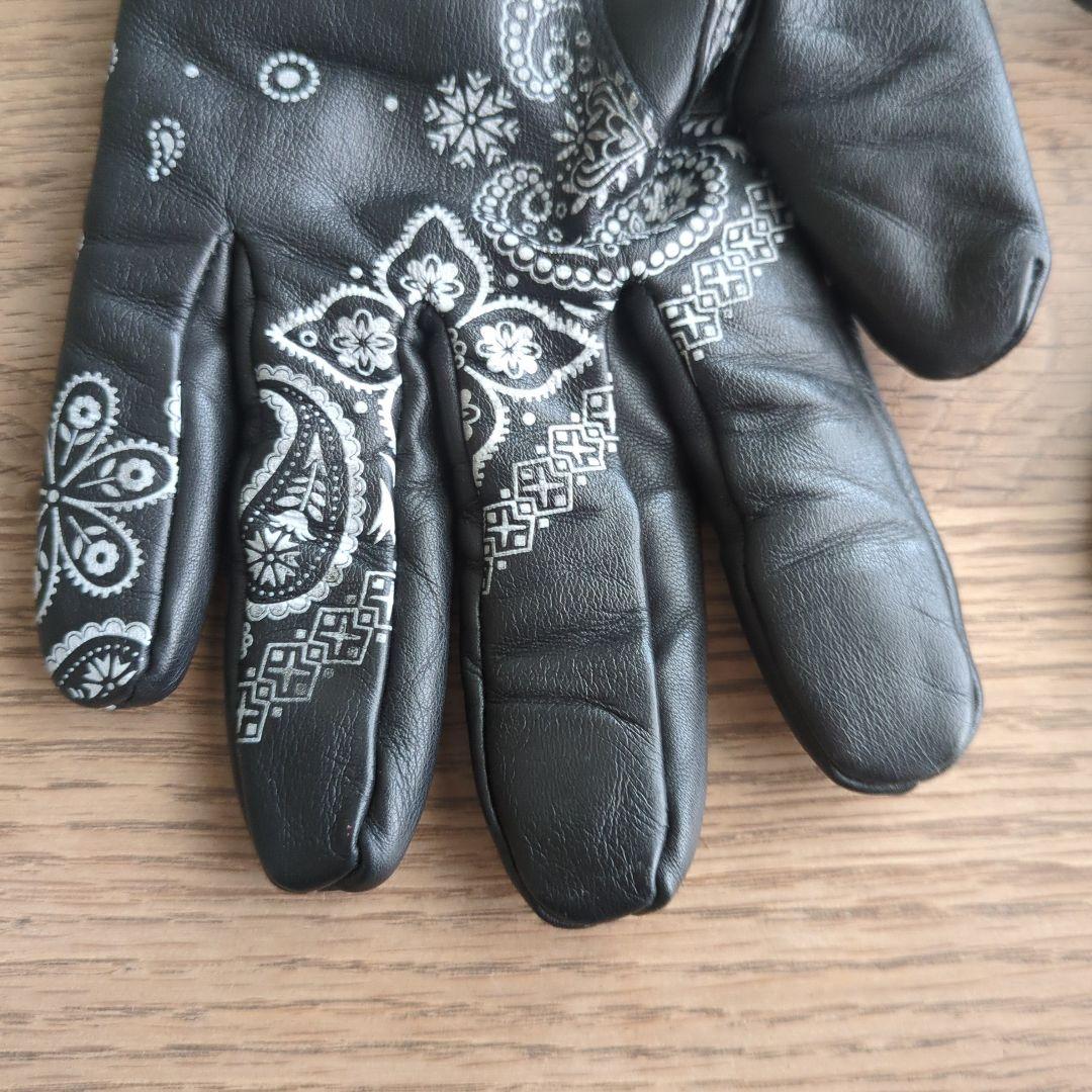 チャレンジャーCHALLENGER バンダナ柄　グローブ手袋