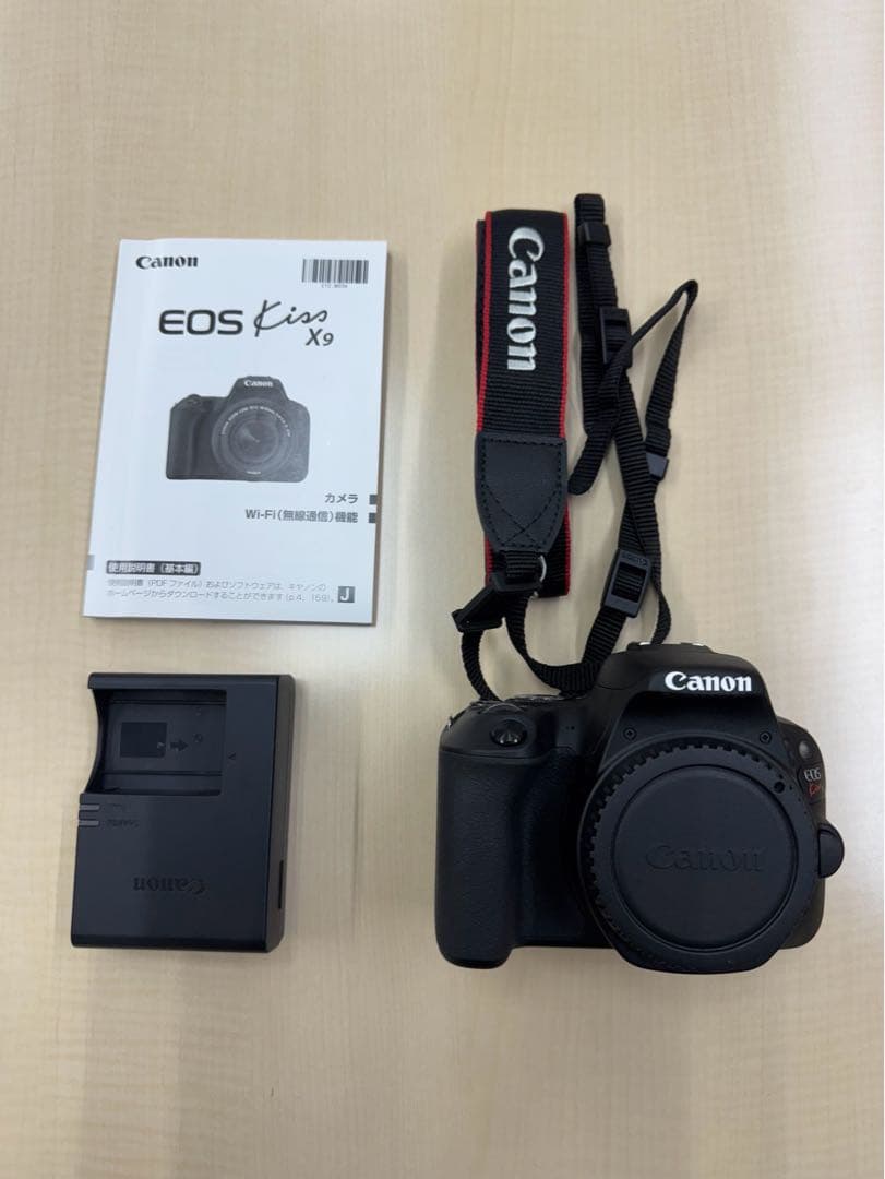 ★未使用に近い★ CANON EOS Kiss X9 ボディ ブラック