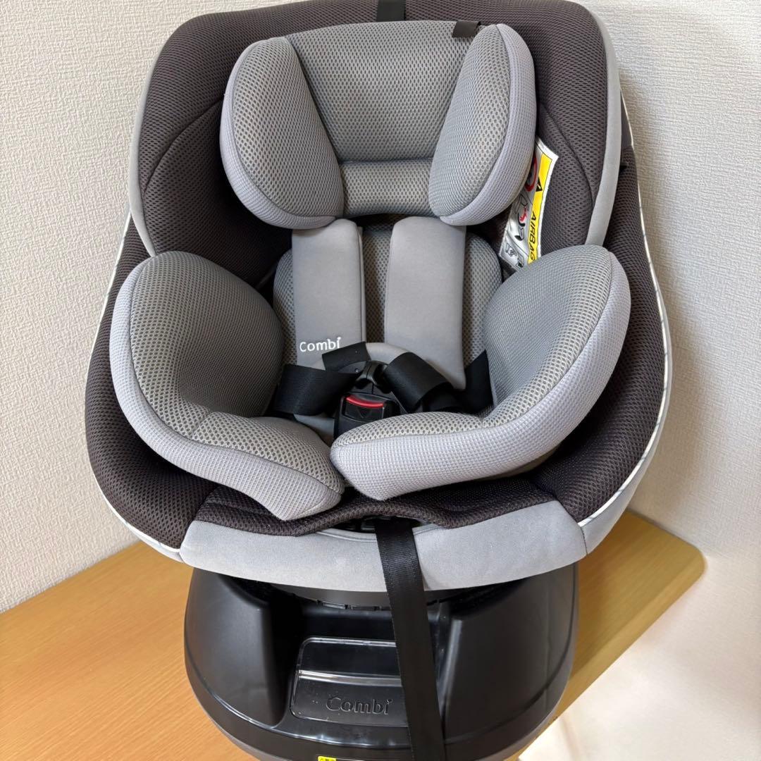 コンビ クルムーヴスマート エッグショックJN-550グレー シートベルト固定