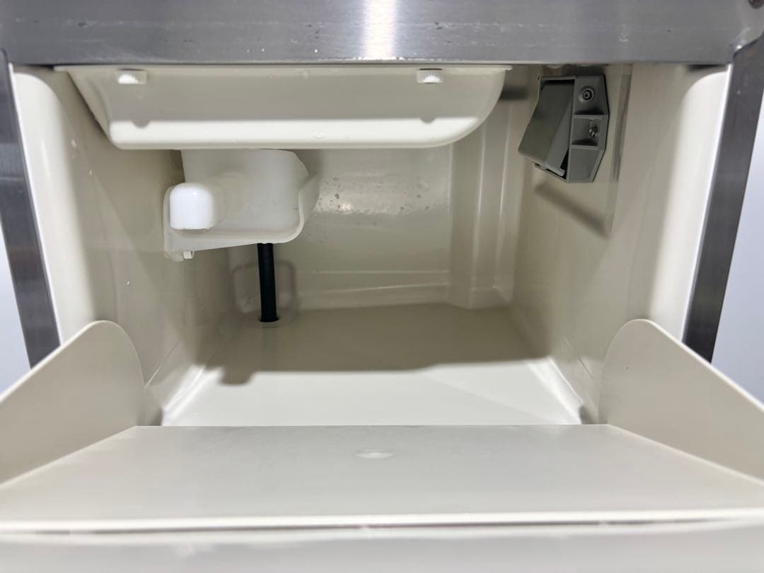 2022年製パナソニック業務用製氷機キューブアイスSIM-AS2500高年式