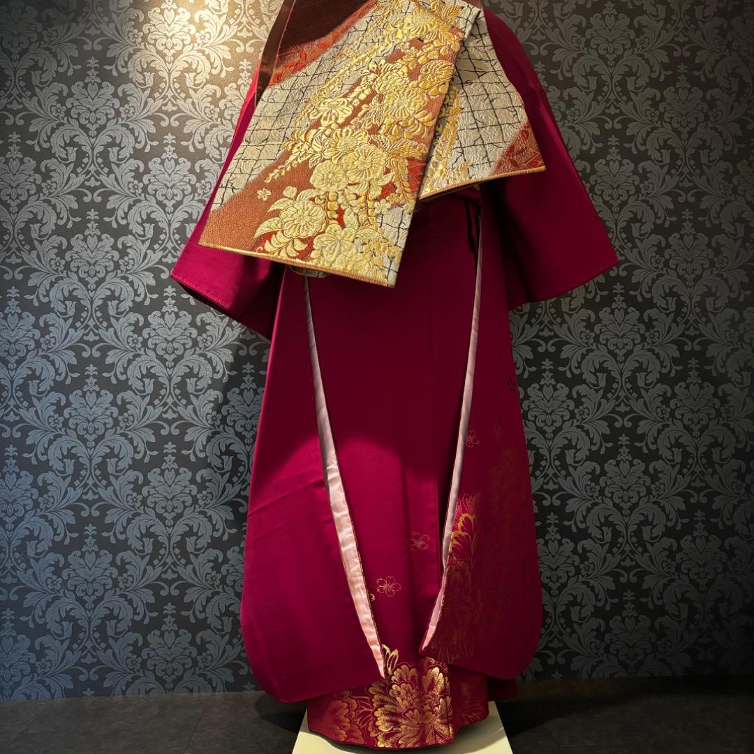 美品　牡丹　無地　金糸　珍品　逸品　振袖　フルセット 振り袖