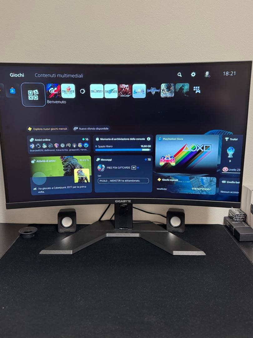 GIGABYTE G32QC1 32インチ 曲面ディスプレイ