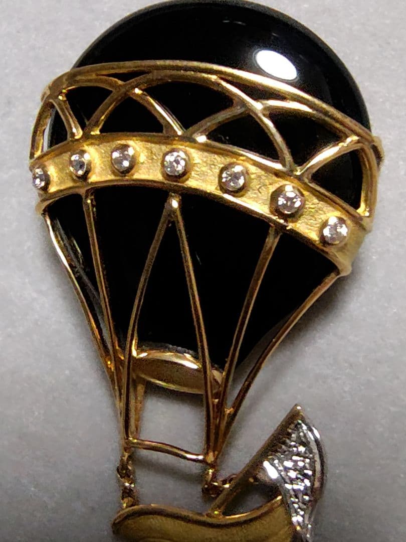 ふみちゃん 作家石川暢子 NOBUKO 気球ブローチ　ペンダント