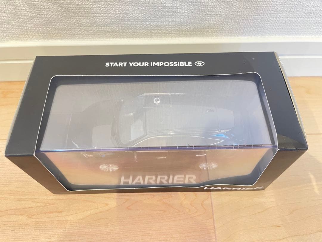 トヨタ ハリアー ミニカー 1/30スケール プレシャスブラックパール非売品