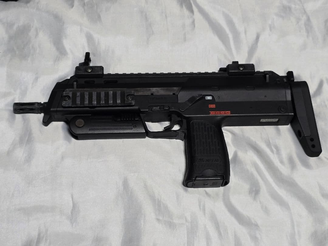 電動ガン 東京マルイ MP7 ロングマガジン2本付き