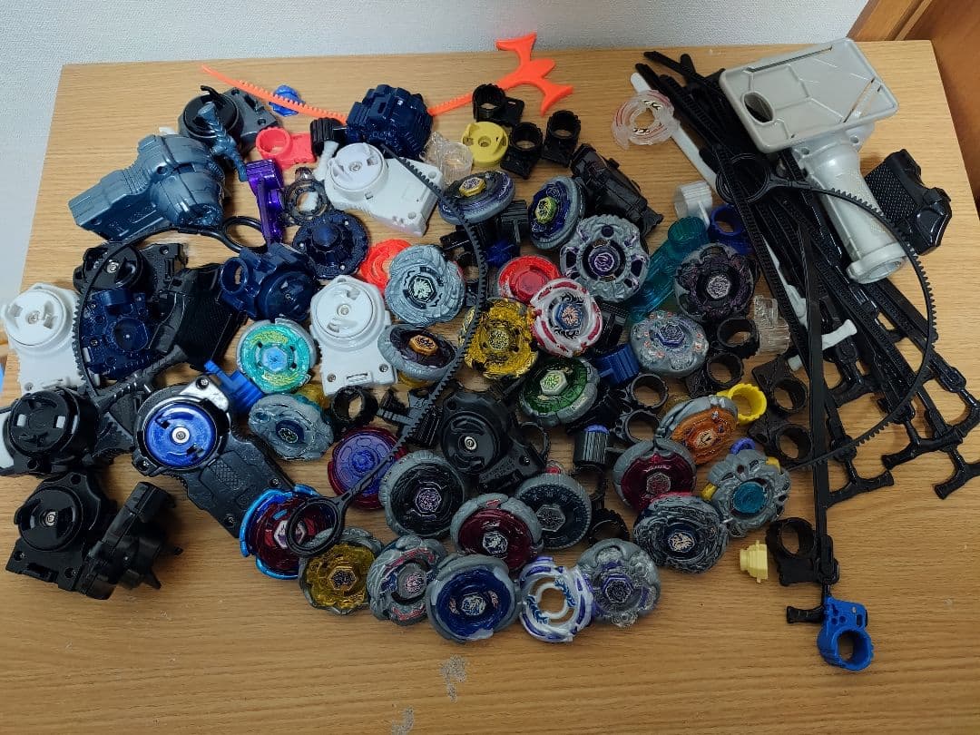 ち*ん様 メタルファイトベイブレード　まとめ売り　大量　引退品　限定品あり