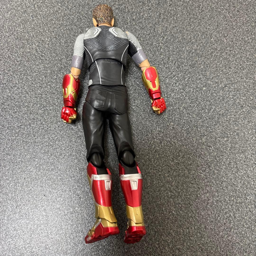 アイアンマン　トニー　スターク　フィギュア