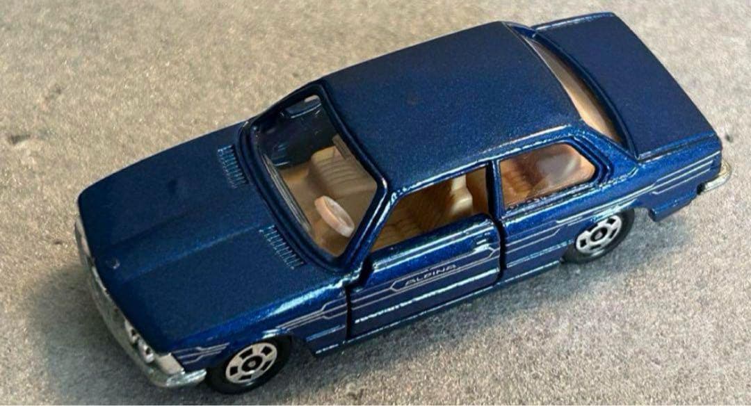 トミカ BMW 320i 2台セット