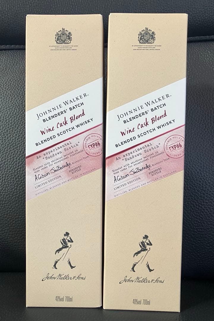 ジョニーウォーカー　ワインカスク　７００ml ２本セット　箱付き　未開封