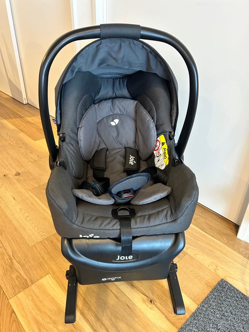 チャイルドシート　ベビーシート