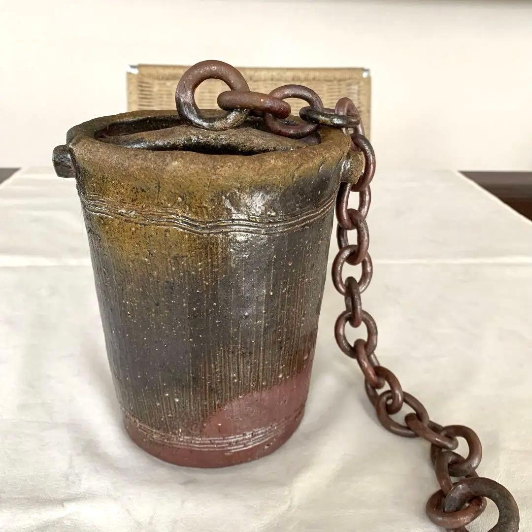 備前焼の手びねりつるべ花入れ