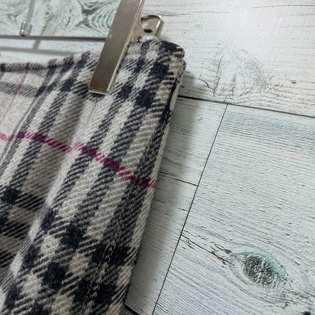 ☆未使用・タグ付☆バーバリーロンドン　ノバチェック柄タックスカート　アルパカ素材