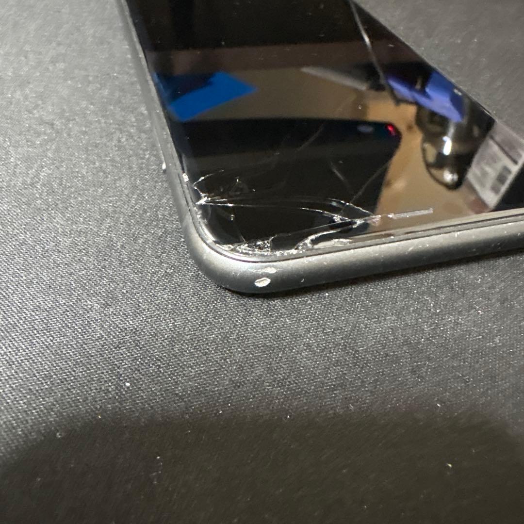 iPhone11 64GB SIMロック有り（ソフトバンク）