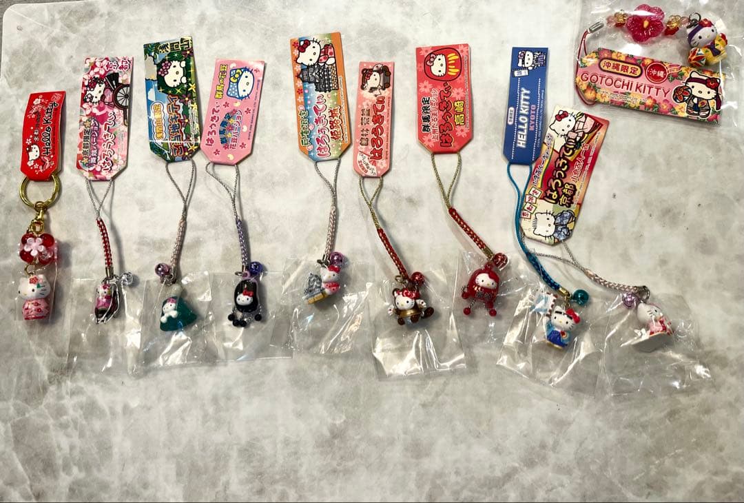 ハローキティ ご当地キティ 根付け　ストラップ 10個セット