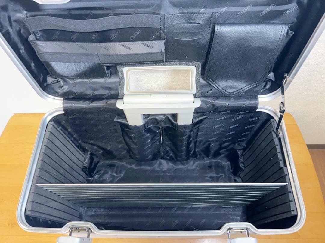 リモワ トパーズ パイロット トローリー 青ロゴ RIMOWA TOPAS 廃版