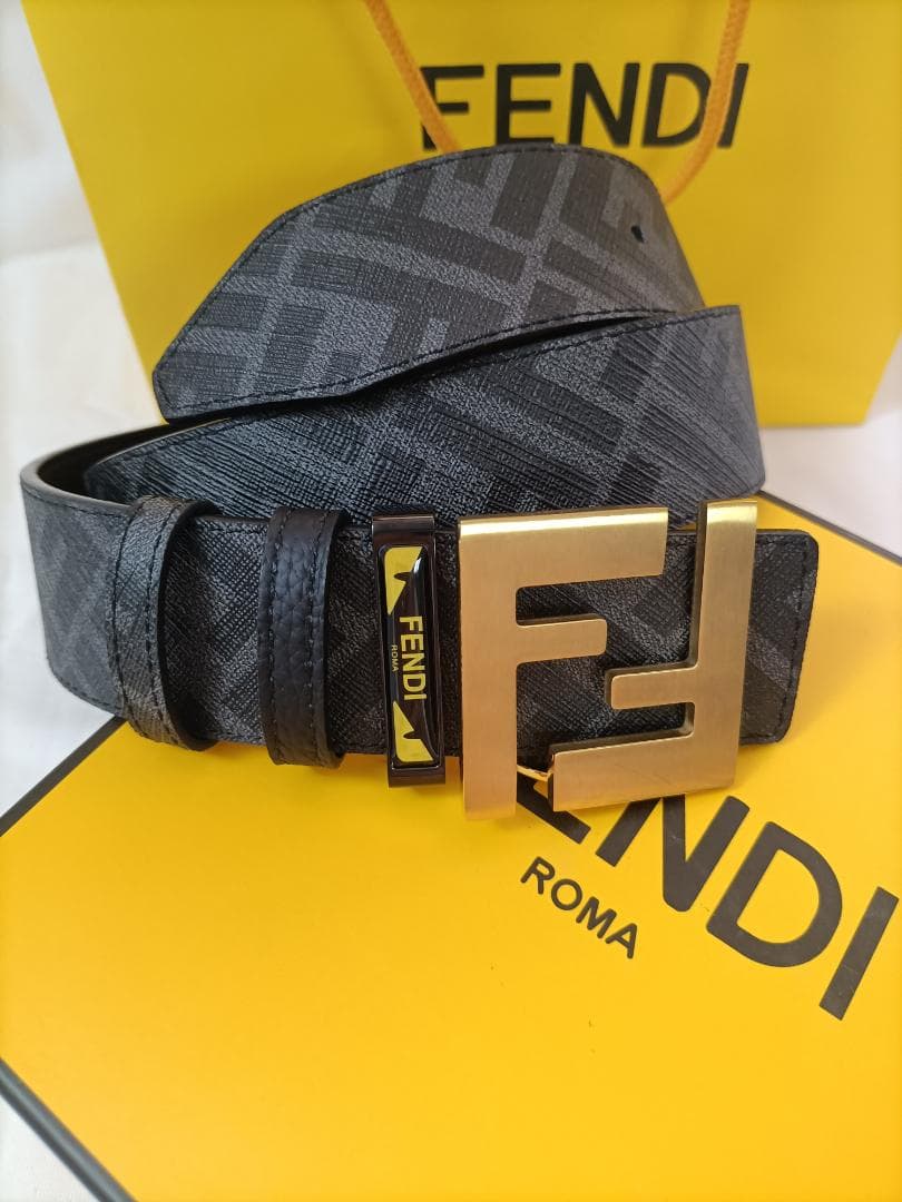 100cm☆FENDI(フェンディ) メンズベルト 美品 グレー